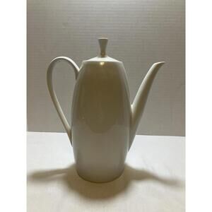 Vintage Coffee/Tea Pot Arzberg- White No Chips Or Cracks